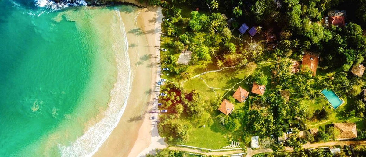 A quiet morning on Talalla beach